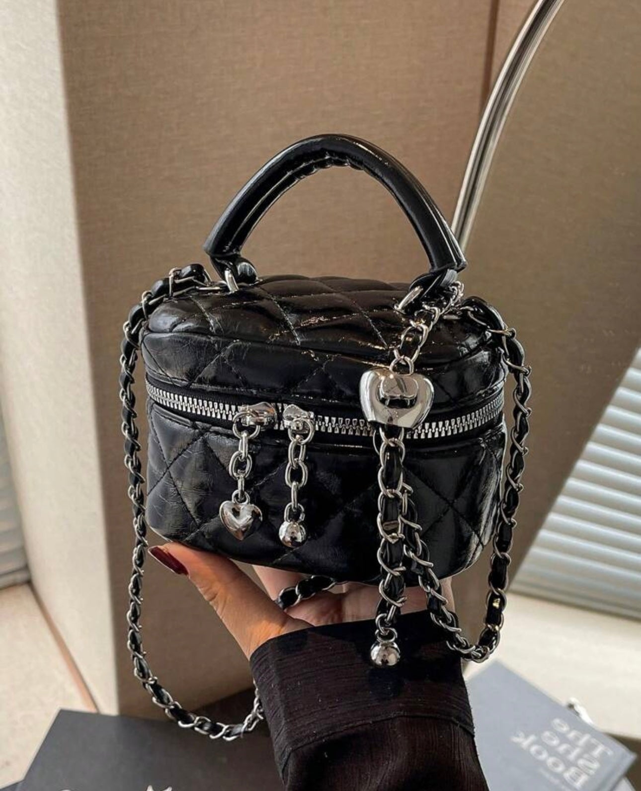 Mini solid embroidered rhombus pattern crossbody bag