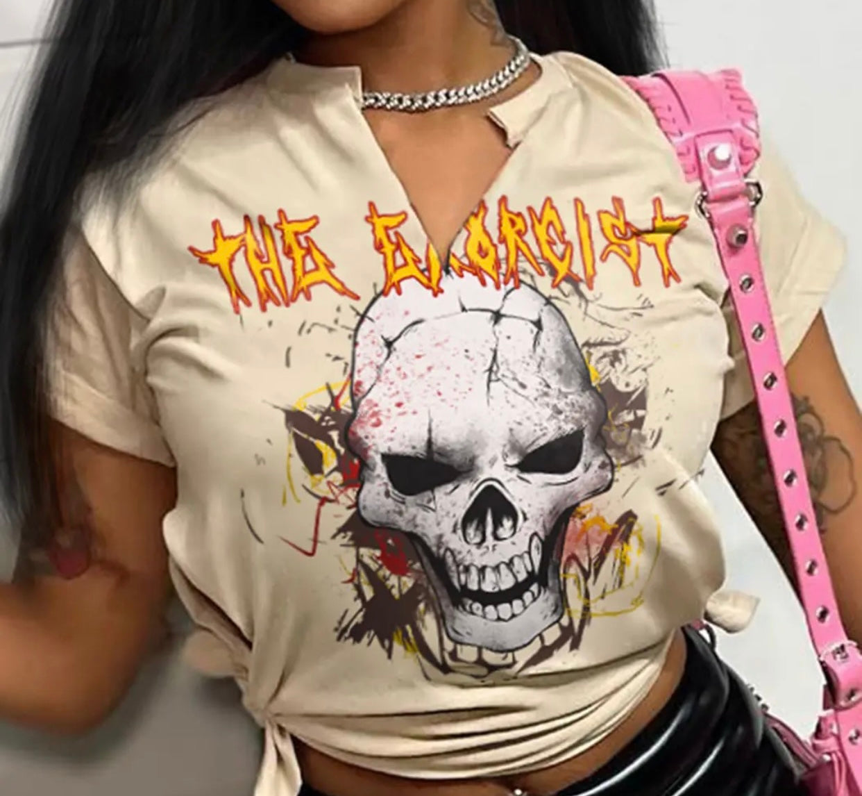v split women’s graphic tee