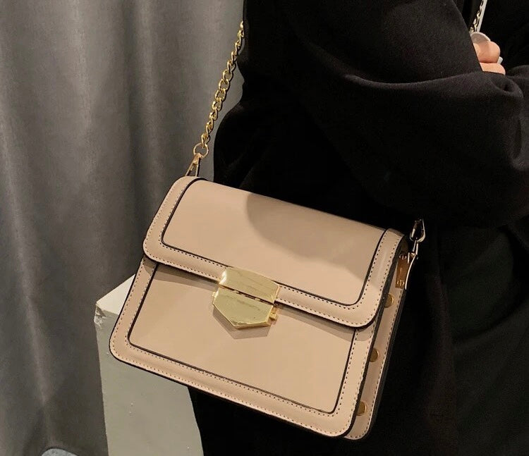 Minimalist metal lock chain square bag